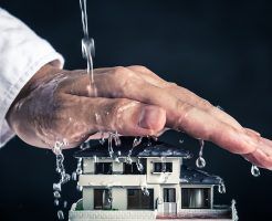 【欠陥住宅体験談】知り合い業者に頼んだら瑕疵だらけの家に・・・