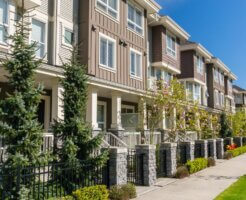 旗竿地の駐車場:狭小スペースを有効活用!おしゃれなデザインと工夫を紹介